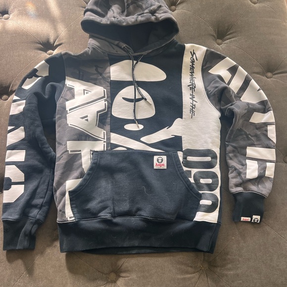 Black and White Apparel Collection - Picture 4 of 8